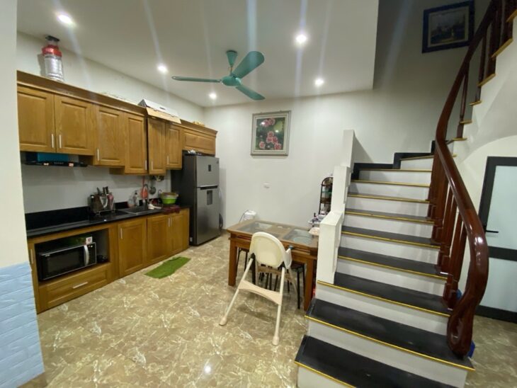 BÁN NHÀ GIA QUẤT-LONG BIÊN, 58m2, Nhỉnh 9 tỷ( TL)