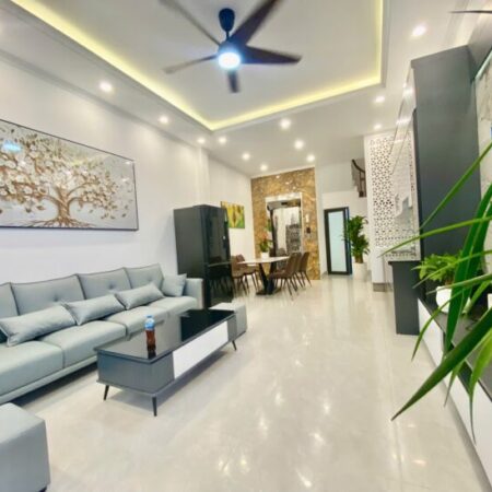 Bán nhà Phú Cường 45m2 thang máy 5 tầng ô tô tránh kinh doanh