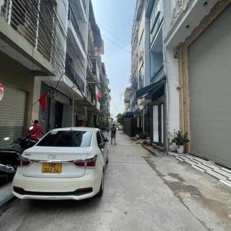 Nhà Kim Giang 32m, 3 tầng, mặt tiền 4m, ngõ thông ô tô tránh, cạnh KĐT mới Đại Kim