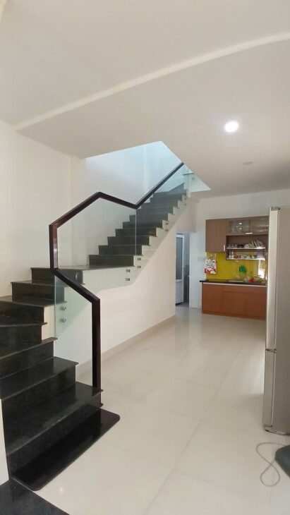 Bán nhà TTTP hẻm Trần nhật duật 49m2 giá rẻ chỉ 3ty2