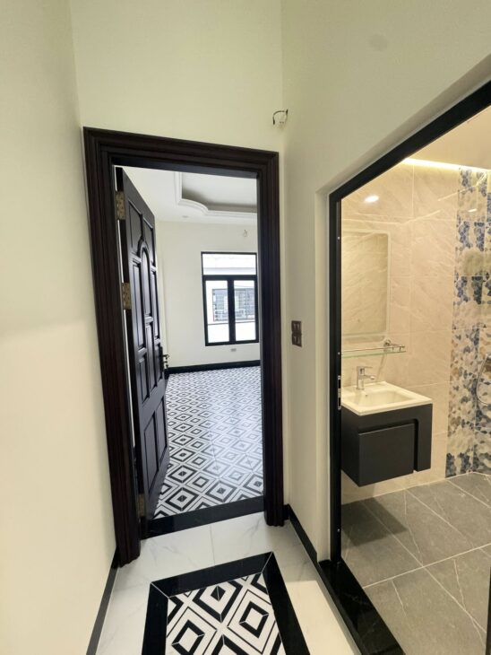 Bán nhà Ôtô tránh Phố Minh Khai, Đối Chung Cư 65m2/ 5Tầng, MT 4m 31.5 Tỷ, KD đỉnh