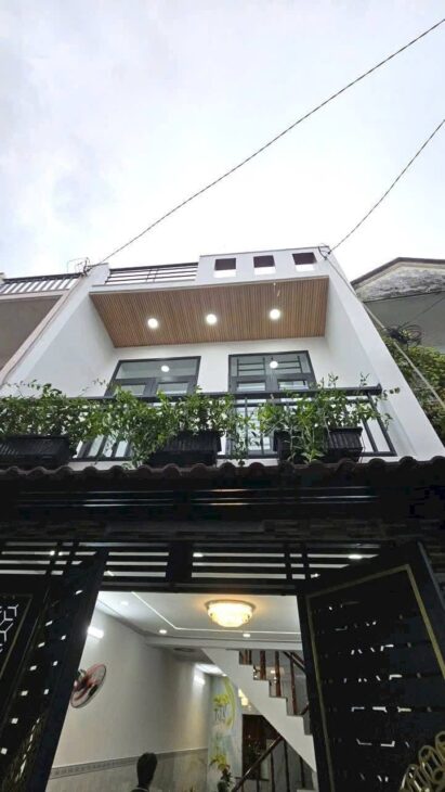 NHÀ 2 TẦNG BTCT MỚI TINH 44M2, HẺM XE HƠI MỘT TRỤC THỚI AN 16. GẦN CHỢ THỚI AN, QUẬN 12.
