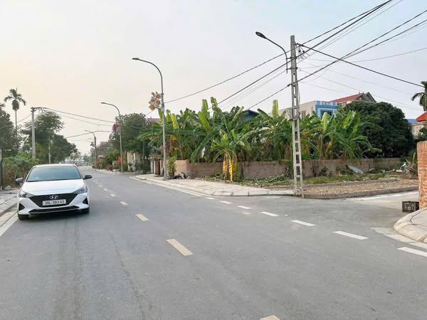 BÌA LÀNG ĐƯỜNG NHẠN – Ô TÔ TRÁNH – VIEW ĐỒNG – GẦN HỒ ĐIỀU HÒA