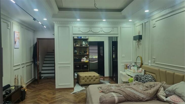 Bán nhà LẠC LONG QUÂN otô tránh- kinh doanh 77 M 5tầng 18.9 tỷ