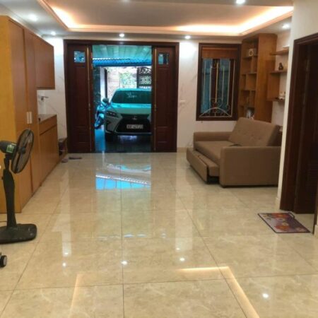 Bán nhà ngõ 279 Đội Cấn oto tránh ,kinh doanh, dân xây 50 m 5 tầng 10.4 tỷ