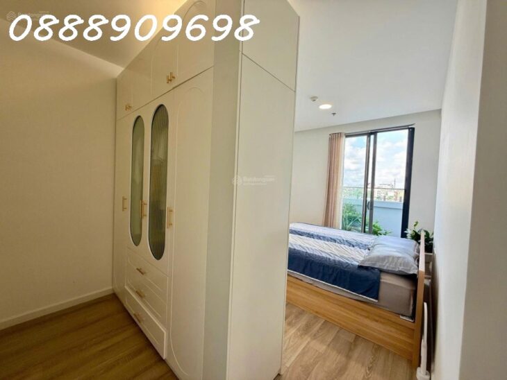 Sốc bán căn góc Urban Green, 65m2, 2PN2WC giá 4.2 tỷ, có HĐMB. LH 0888.90.96.98