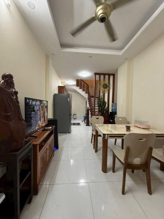 BÁN NHÀ NGUYỄN VĂN CỪ-LONG BIÊN, 35M, NHÀ ĐẸP Ở NGAY- NHỈNH 8 TỶ