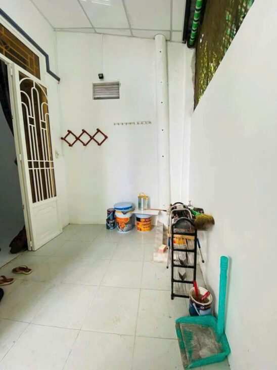 30. Cho thuê nhà hẻm Lê Lai có nội thất gần Cv Lưu Hữu Phước – Giá 6,5 triệu