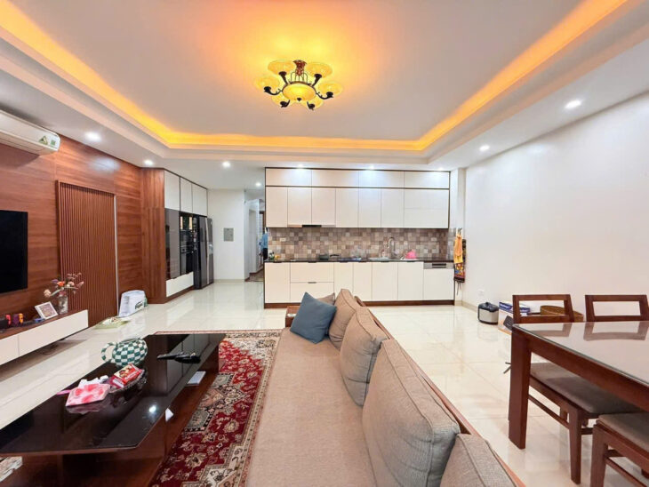 PHỐ NGỌC HÀ – NHÀ 5 TẦNG THANG MÁY – Ô TÔ NGỦ TRONG NHÀ – KINH DOANH ĐỈNH