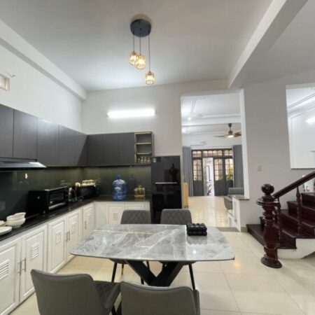 Bán nhà 2 tầng sát biển Mỹ Khê, 128m², ngang 6.8m, dòng tiền 40 triệu/tháng, giá 17.9 tỷ Bán nhà 2 tầng sát biển Mỹ Khê, 128m², ngang 6.8m, dòng tiền 40 triệu/tháng, giá 17.9 tỷ