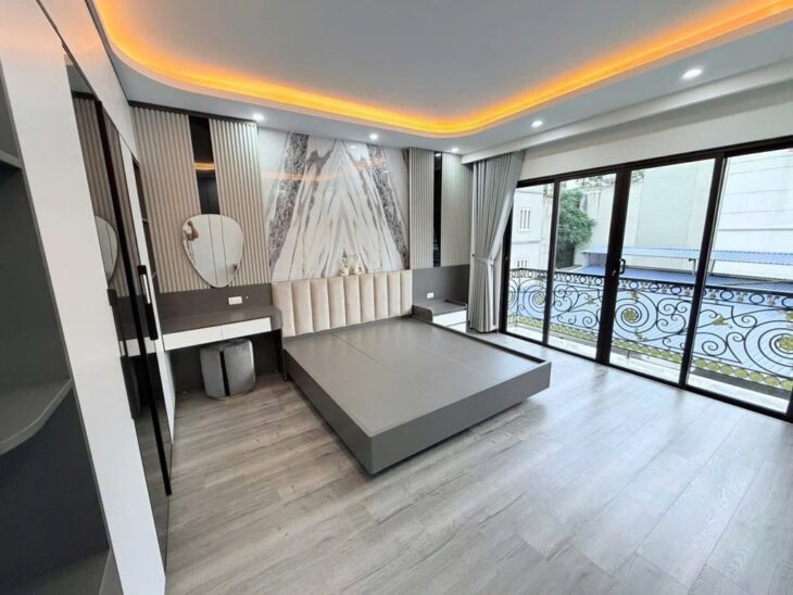 BÁN NHÀ MỚI TINH NGỌC THUỴ- LONG BIÊN, THANG MÁY, 50M-NHỈNH 14 TỶ