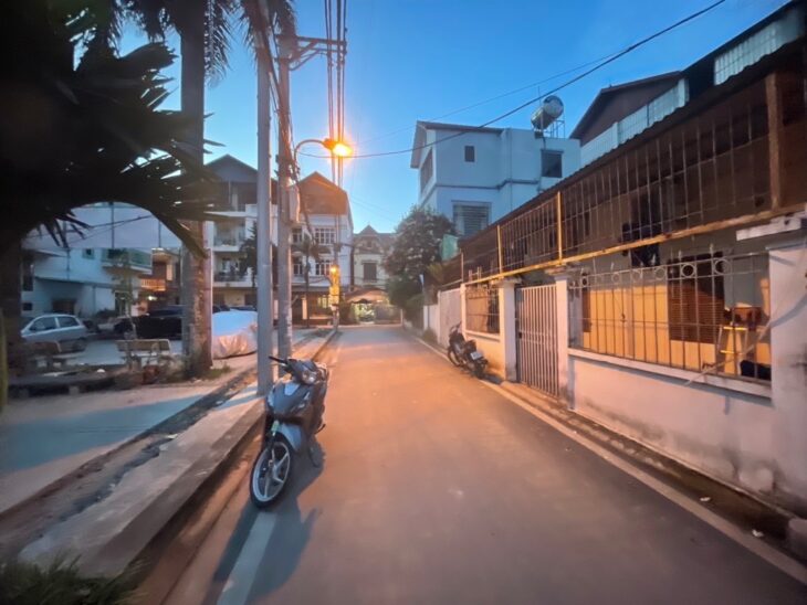 Bán đất 60m tặng nhà cấp 4 Trâu Quỳ – Gia Lâm, ngõ thông, ô tô tránh, ngay sát Vin Ocean park,