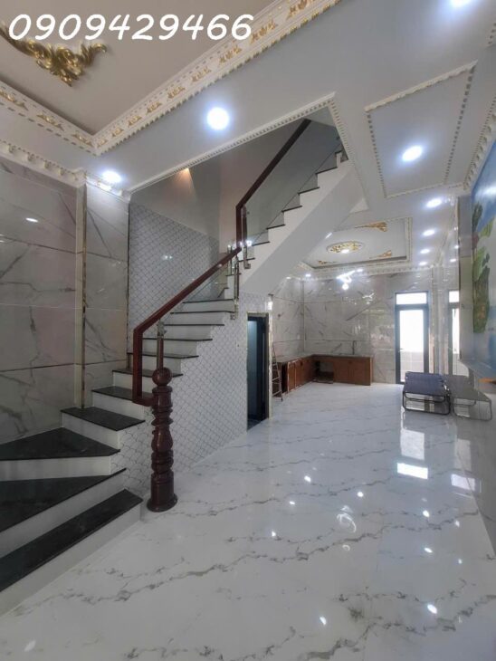 8,3 TỶ – QUẬN 7 – HẺM XE HƠI 6M – SỔ HỒNG RIÊNG – ĐƯỜNG NGUYỄN THỊ THẬP
