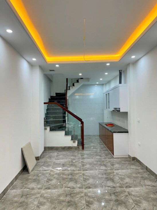 BÁN NHÀ PHÚ DIỄN – NGÕ Ô TÔ – VỊ TRÍ VÀNG SÁT CẠNH MỸ ĐÌNH, GẦN HỒ ĐIỀU HÒA, TRƯỜNG HỌC