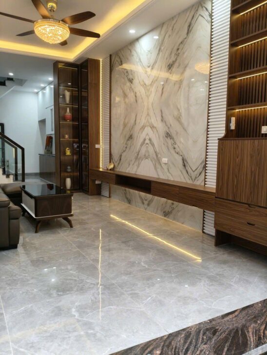 BÁN NHÀ PHÚ DIỄN – NGÕ Ô TÔ – VỊ TRÍ VÀNG SÁT CẠNH MỸ ĐÌNH, GẦN HỒ ĐIỀU HÒA, TRƯỜNG HỌC