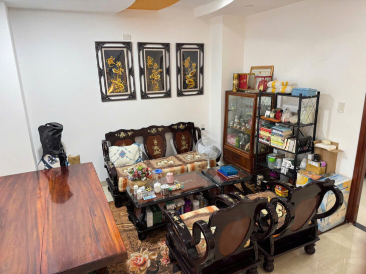 cần bán nhà mặt tiền đương B5 Khu Đô Thị Vĩnh Điềm Trung , diện tich 102 m2 Ngang 6m giá 8,9 tỷ .