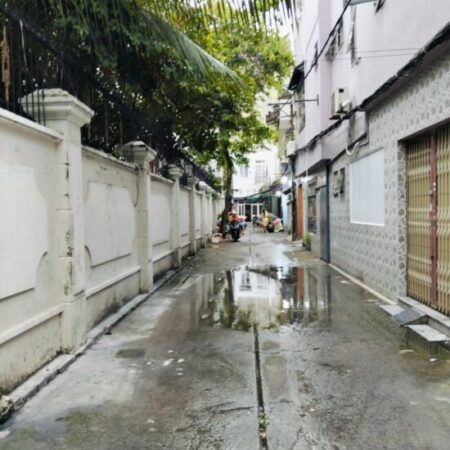 Bán nhà C4 – DT 81m2 (4 x 20)m – Hẻm xe tải 5m Đường Đô Đốc Long