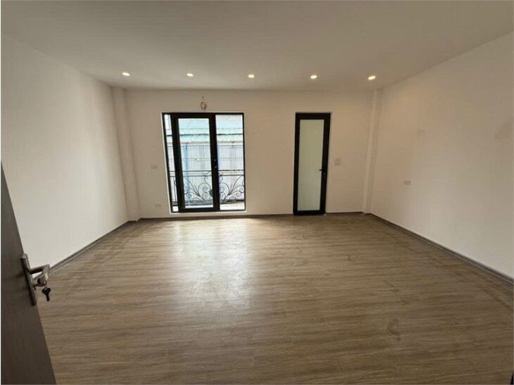 BÁN NHÀ THẠCH BÀN LONG BIÊN – 46m² – 6 TẦNG THANG MÁY – LÔ GÓC 2 THOÁNG – GẦN Ô TÔ – 7,8 TỶ