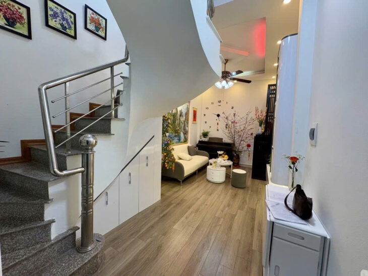 BÁN NHÀ NGUYỄN VĂN LINH LONG BIÊN – NGÕ NÔNG – 38M² – 3 TẦNG – 3 PHÒNG NGỦ – 5,15 TỶ