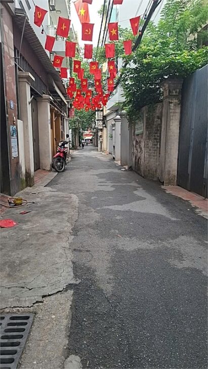 BÁN NHÀ BỒ ĐỀ TƯ ĐÌNH LONG BIÊN – 32M – 5 TẦNG – 7,5 TỶ – NHÀ GẦN Ô TÔ, SỔ ĐỎ CHÍNH CHỦ