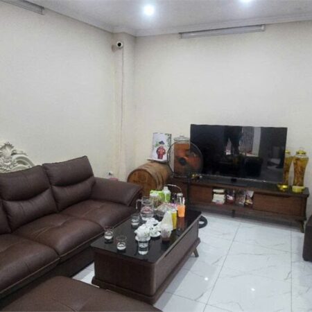 🔹 BÁN NHÀ THẠCH BÀN LONG BIÊN – DÂN XÂY 40M² – 4 TẦNG – LÔ GÓC 2 THOÁNG – Ô TÔ ĐỖ CỬA – 7,8 TỶ