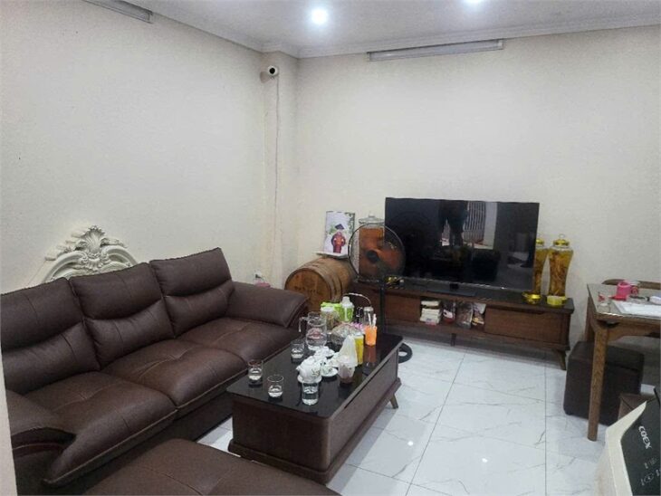 🔹 BÁN NHÀ THẠCH BÀN LONG BIÊN – DÂN XÂY 40M² – 4 TẦNG – LÔ GÓC 2 THOÁNG – Ô TÔ ĐỖ CỬA – 7,8 TỶ