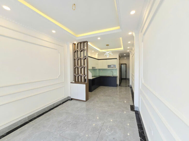 BÁN NHÀ THẠCH BÀN LONG BIÊN – 40M² – 6 TẦNG – GARA Ô TÔ – THANG MÁY –7.75TY SỔ ĐỎ CHÍNH CHỦ