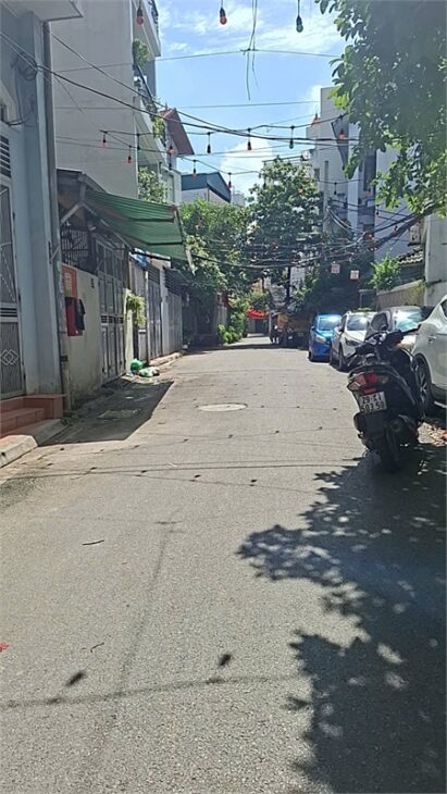 🔹 BÁN NHÀ THẠCH BÀN LONG BIÊN – DÂN XÂY 40M² – 4 TẦNG – LÔ GÓC 2 THOÁNG – Ô TÔ ĐỖ CỬA – 7,8 TỶ