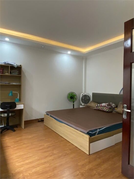 BÁN NHÀ THẠCH BÀN LONG BIÊN – 40M² – 3 TẦNG – LÔ GOC DÂN XÂY – GIÁ CHỈ 6,9 TỶ – NHÀ ĐẸP Ở NGAY