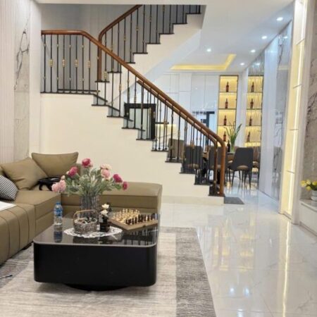 HIẾM – BÁN NHÀ TÔN ĐỨC THẮNG – ĐỐNG ĐA – 50M2 – 7 TẦNG – GẦN NGAY MẶT PHỐ – 5 PHÚT DI CHUYỂN ĐẾN