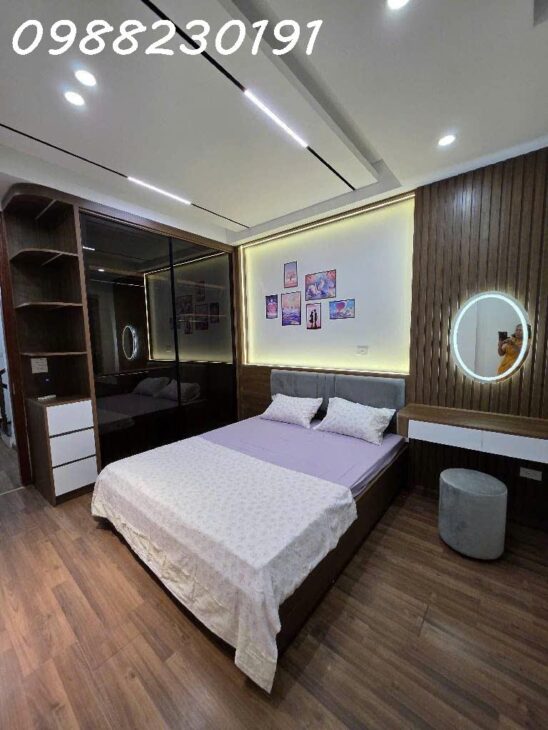 Bán nhà trường lâm long biên 35m2 5 tầng xây mới full nội thất ngõ gần ô tô giá nhỉnh 5 tỷ