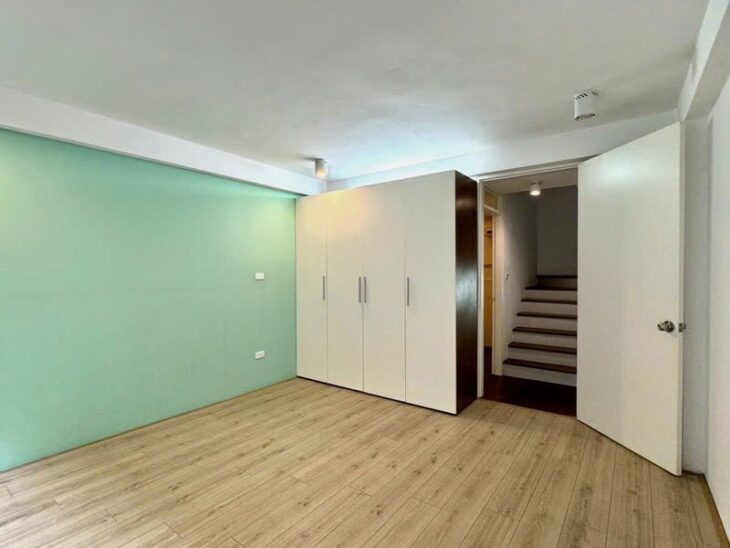 BÁN NHÀ BỒ ĐỀ TƯ ĐÌNH LONG BIÊN – 32M – 5 TẦNG – 7,5 TỶ – NHÀ GẦN Ô TÔ, SỔ ĐỎ CHÍNH CHỦ