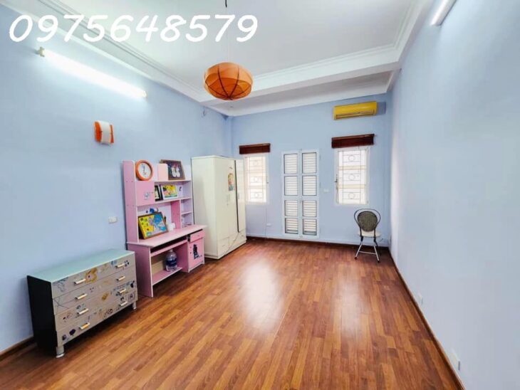 Bán nhà Chính Kinh 38m Mặt tiền rộng Tương lai mặt đường Giá cực sốc