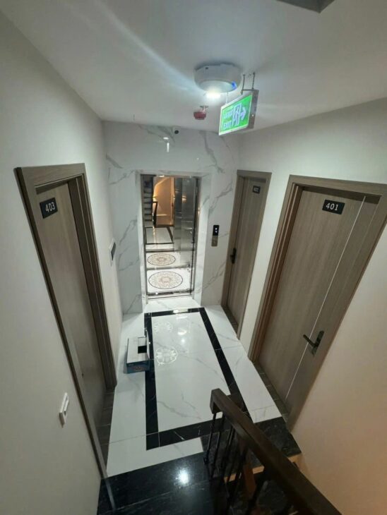 BÁN TÒA CHDV KIM MÃ, BA ĐÌNH – LÔ GÓC 64M² x 7T THANG MÁY – MT 6M – GẦN PHỐ – GIÁ 19.5 TỶ