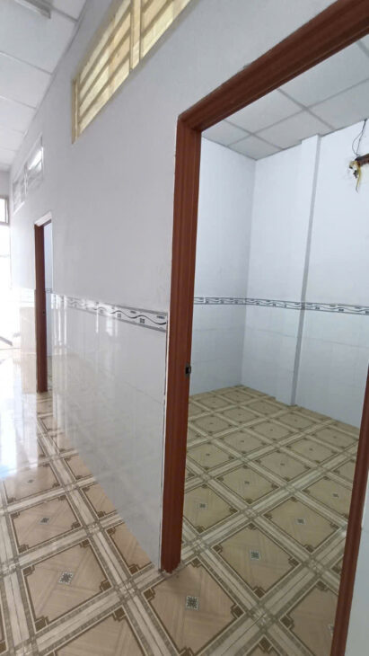 33. nhà 4 triệu 3 phòng ngủ gần trường Phan Ngọc Hiển