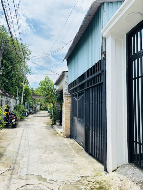 BÁN NHÀ GIÁ TỐT – TRUNG TÂM DĨ AN