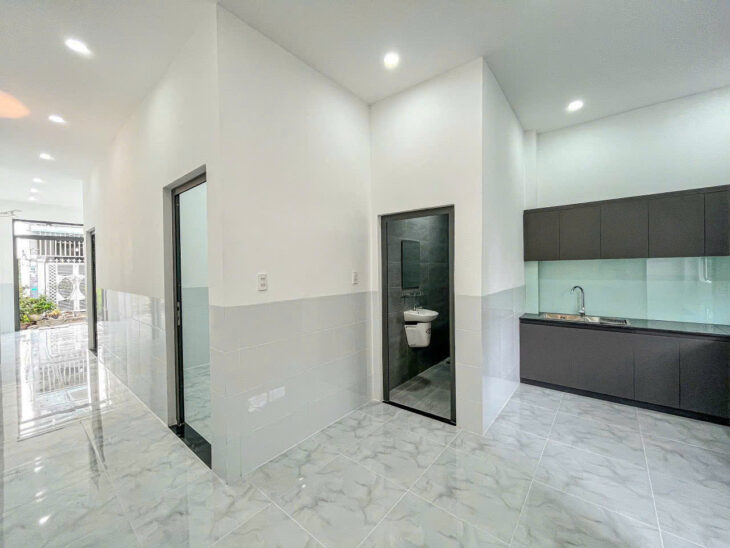 20. Nhà 5 triệu 2 phòng Nguyễn Văn Linh được sử miếng đất trống cách nhà 2 căn