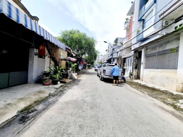 Tân Phú Hẻm 6m ôtô tránh 48m², 2 Tầng Mới Đẹp 3PN Sổ A4 Chỉ 4Đồng Chín