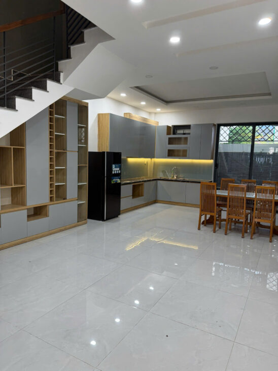 Nhà đẹp đường 16m gần bệnh viện, trường học , đường nhựa 16m KDT Mỹ gia