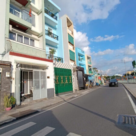 BÁN NHÀ LÒ GỐM GẦN HẬU GIANG QUẬN 6,3 TẦNG,6.5X10M, GIÁ CHỈ 6 TỶ