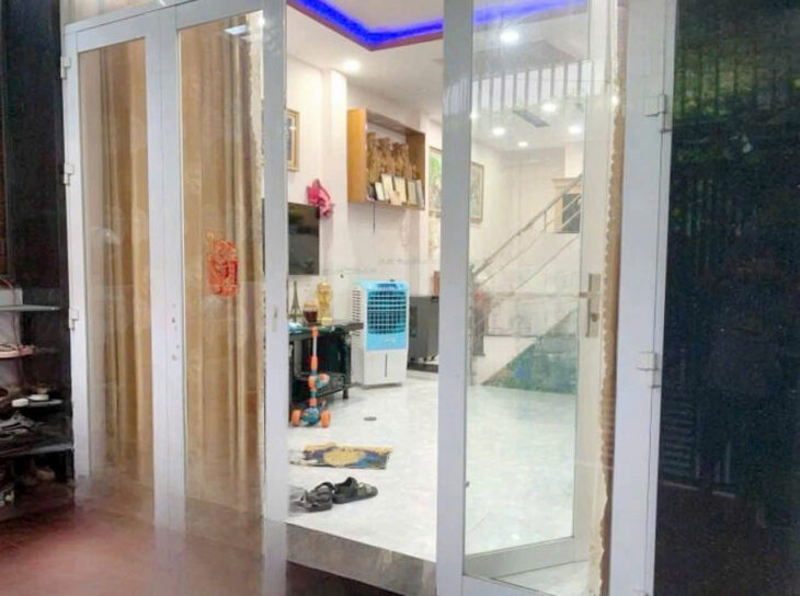 Bán nhà 3 tầng, 1 tum hẻm Tháp Bà- phường Vĩnh Thọ cũ (nay là Phường Bắc Nha Trang)