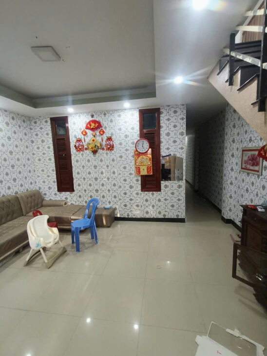 Cần bán nhà 1 tầng, cách đường Nguyễn Khuyến chỉ 80m, hẻm ô tô, gần chợ Vĩnh Hải.