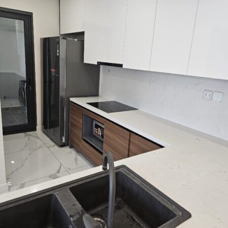 Bán nhanh căn 2 ngủ + 1, 2 WC tại Sunshine City Ciputra, khu vực sống trong lành, thoáng đãng, nhà