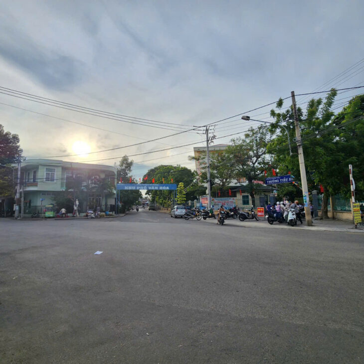 Nhà bán căn góc Ngay trung tâm thành phố Phan Rang