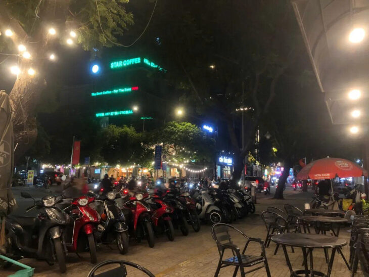 Anh tôi gửi bán gấp nhà Hẻm Xe Hơi Thành Thái, Quận 10 – 12 Tỷ – Nhà 5 Tầng Thang Máy