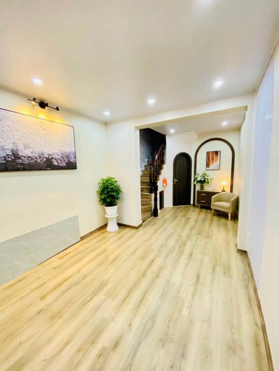 Vũ Hữu Lê Văn Lương – 33m2 – Nhà dân xây chắc chắn – long lanh – Khu vực ngã tư đèn xanh đỏ Khuất