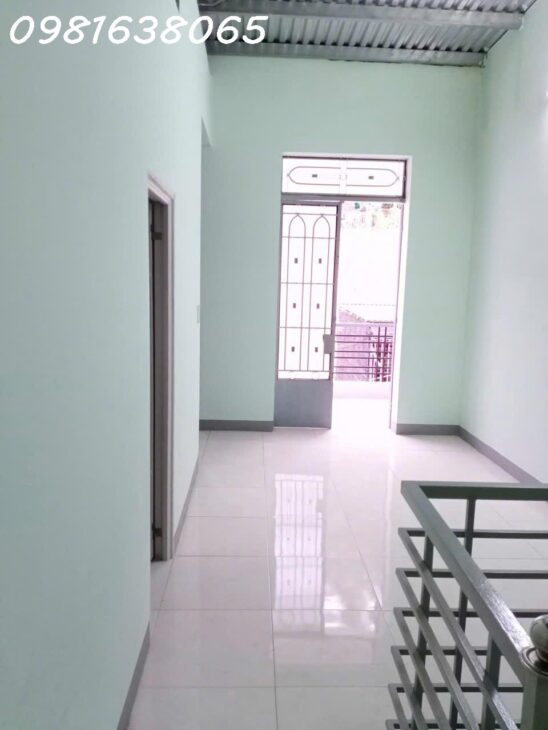 Bán Nhà 2 Tầng Cách Đường Ngô Đến 300m, Cách Đường 2/4 1km, Diện tích 50 m2 Giấy tờ tay có phường