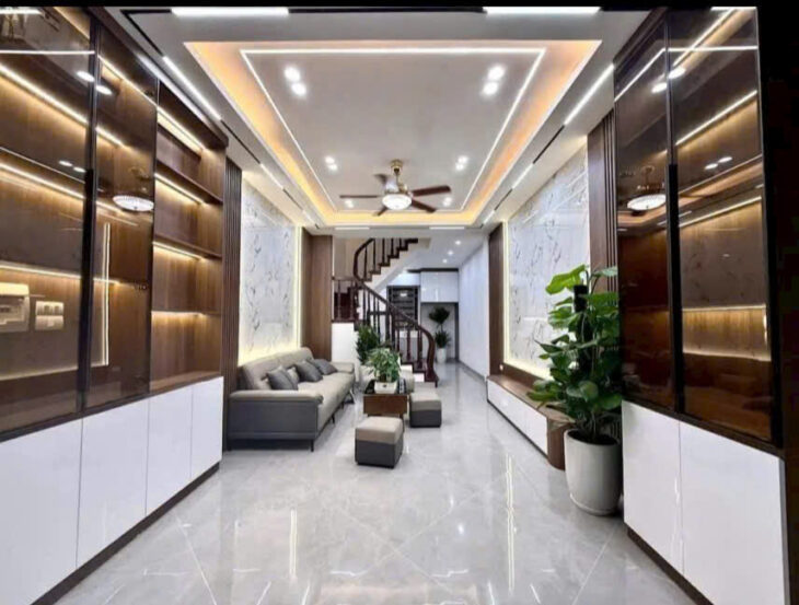 SIÊU RẺ – NHỈNH 6 TỶ – 42M – BÁN NHÀ NGỌC THỤY, LONG BIÊN – Ô TÔ ĐỖ SÁT.NHÀ, GẦN TRƯỜNG VIỆT PHÁP