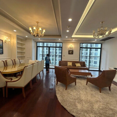 Cho thuê căn 221m2 ại ROYAL CITY , giá 50 triệu / tháng , LH 584146888 khi cần thuê chung cư Cho thuê căn 221m2 ại ROYAL CITY , giá 50 triệu / tháng , LH 584146888 khi cần thuê chung cư