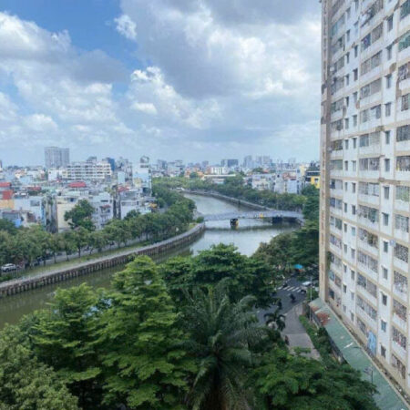 3.35 Tỷ – Căn Hộ sát Phan Xích Long Phú Nhuận 54m2 2PN có thang máy Sổ hồng riêng